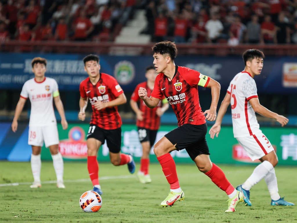 中超战报:最新比赛结果与积分榜动态 中超战报:最新比赛结果与积分榜动态